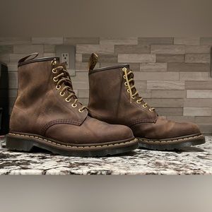 Dr. Martens Men’s Brown Boots, Size 9